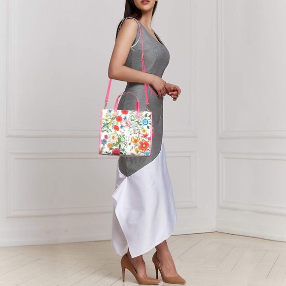 Authentic Gucci Flora Tote in fluorescent pink leather and print canvas - Picture 3 of 17